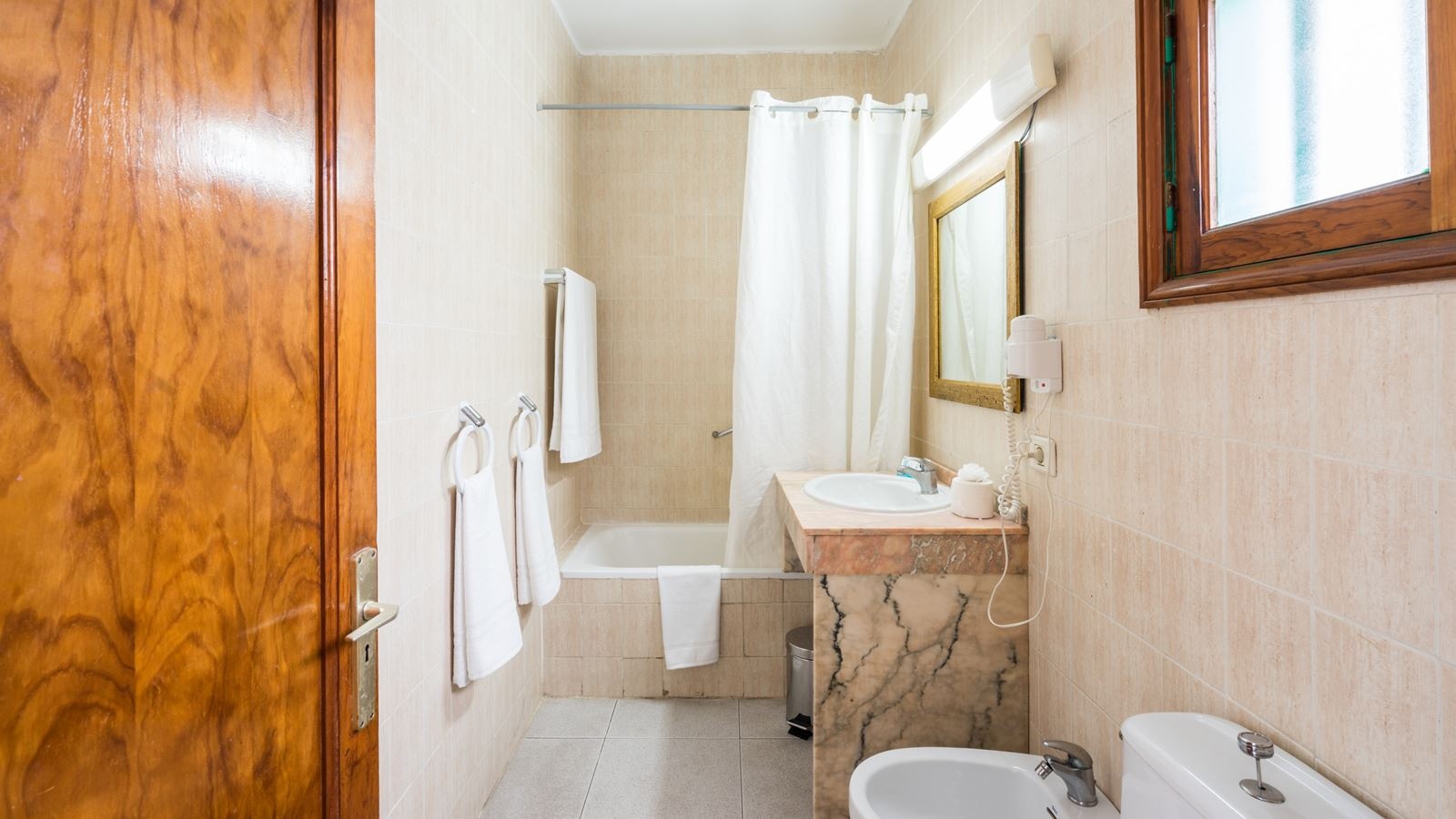 rooms-apartment-2-bedrooms