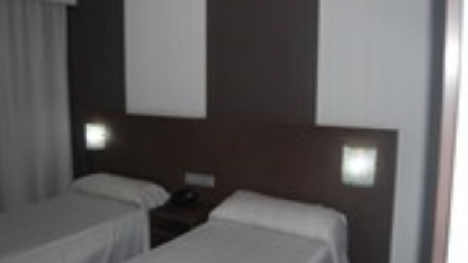 rooms-standard-room-single-use