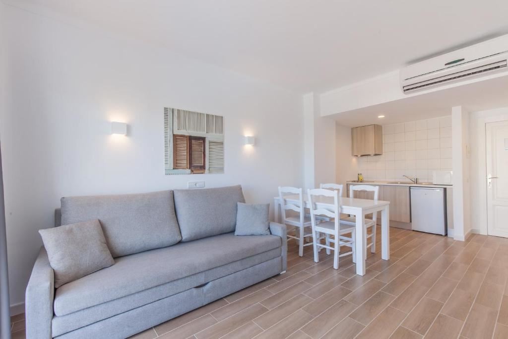 rooms-apartment-1-bedroom