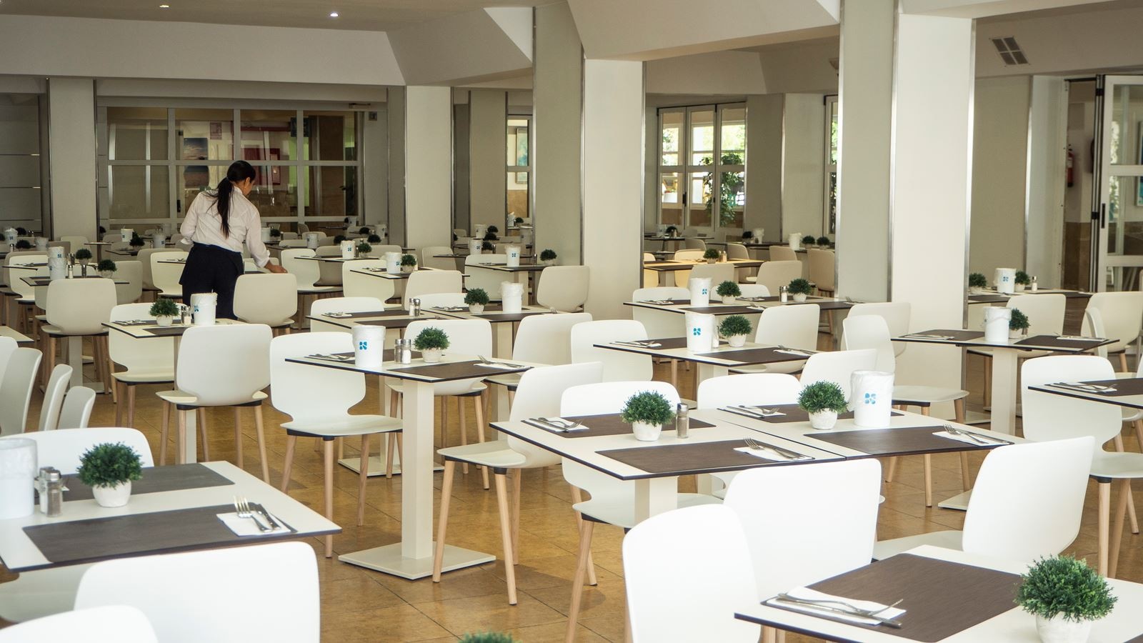 restaurants-main-restaurant