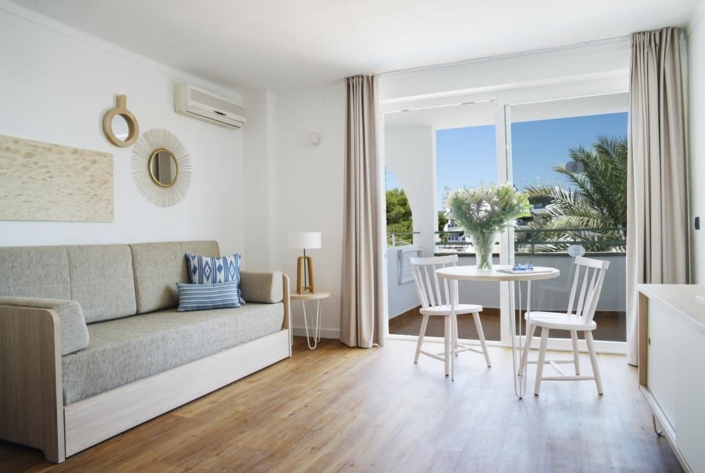 rooms-apartment-2-bedrooms