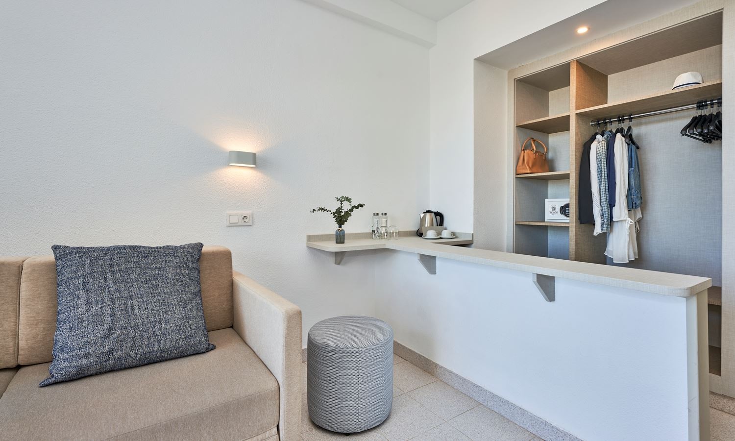 rooms-junior-suite-with-balcony-or-terrace