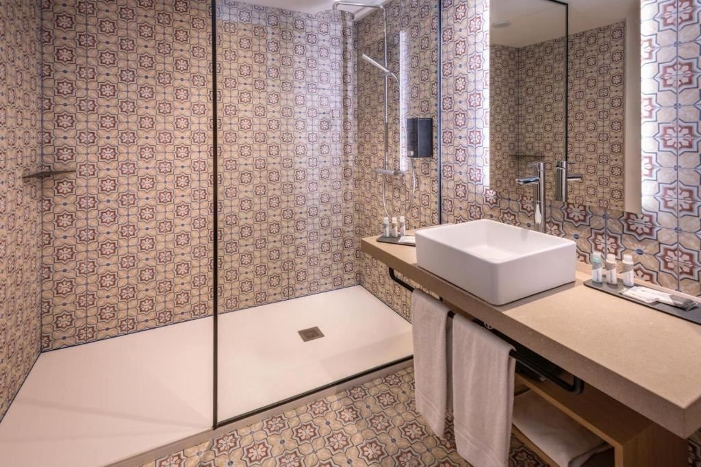 rooms-junior-suite-balcony-or-terrace