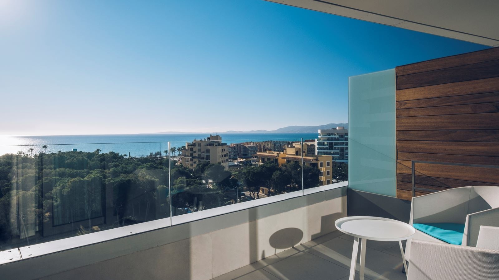 rooms-double-sea-view-priority-location