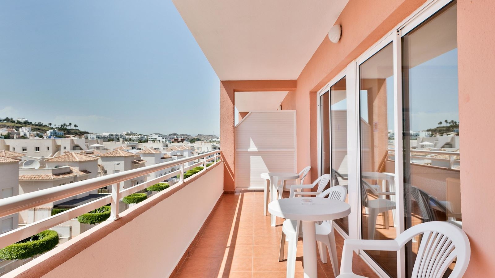 rooms-suite-junior-with-terrace