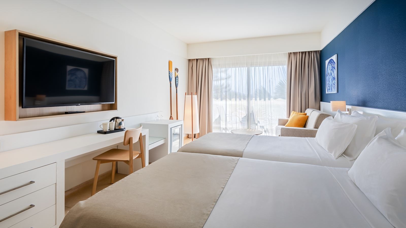 rooms-double-room-balcony-or-terrace