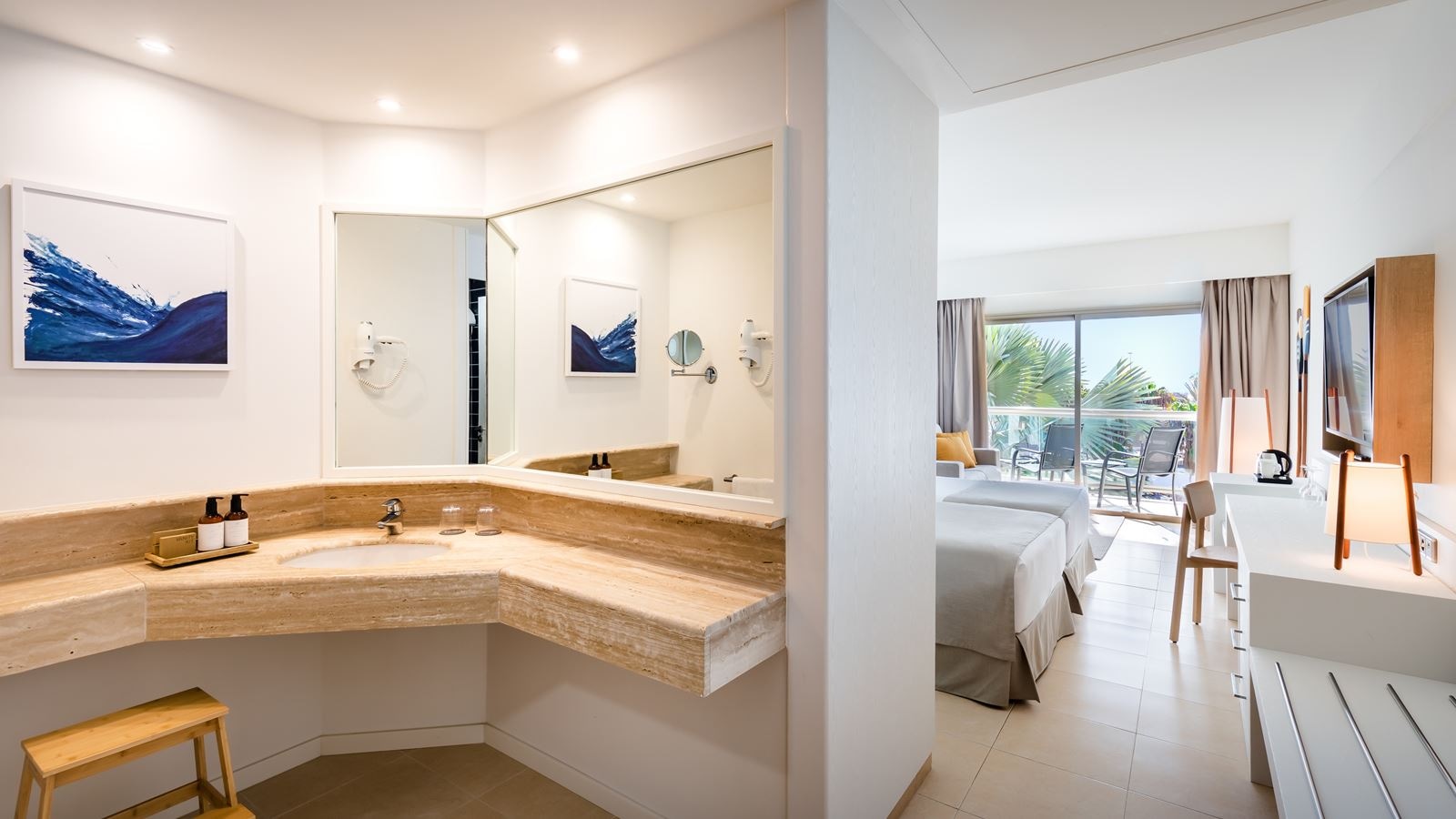 rooms-double-ocean-view-balcony-or-terrace