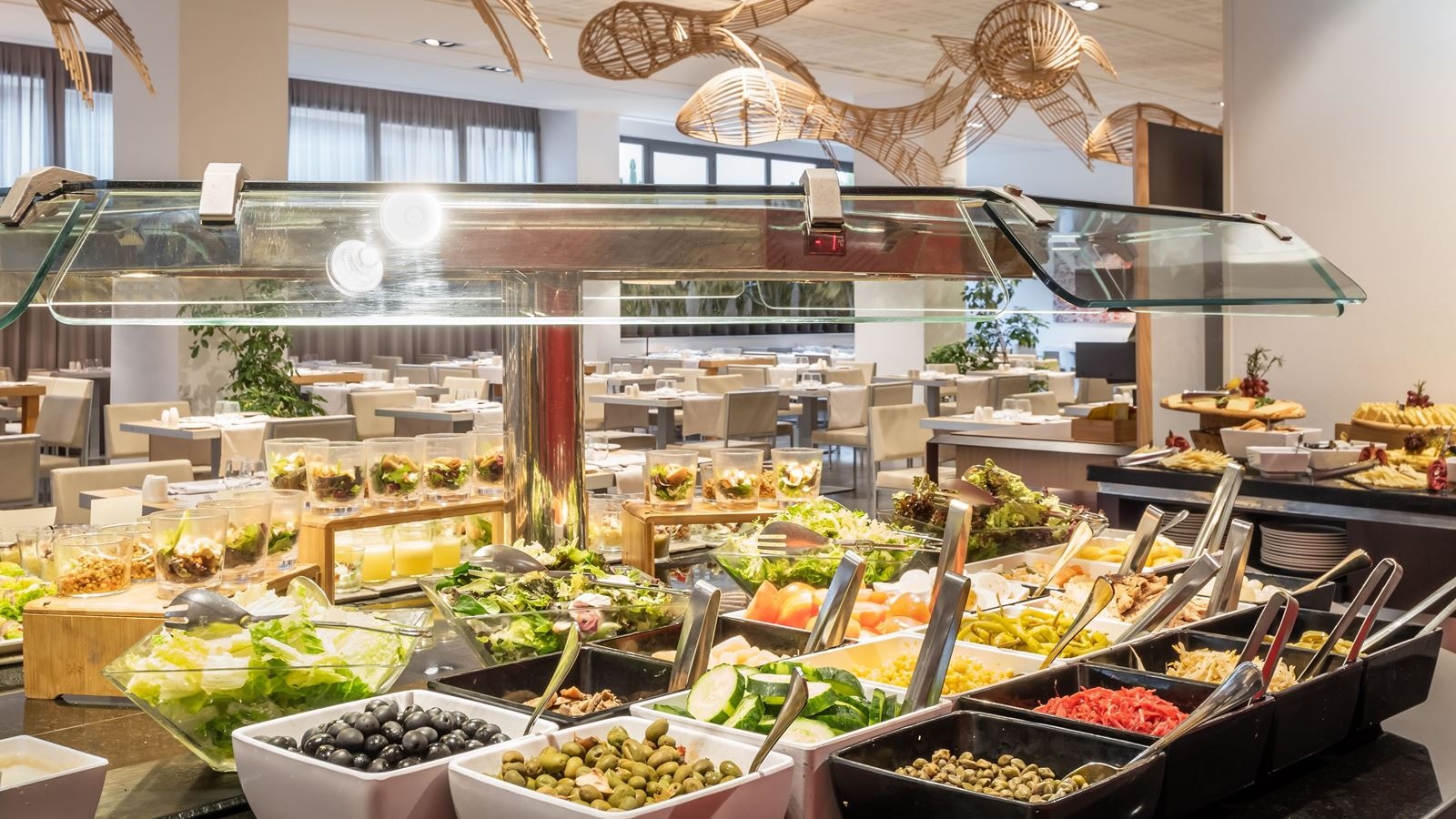 restaurants-restaurant