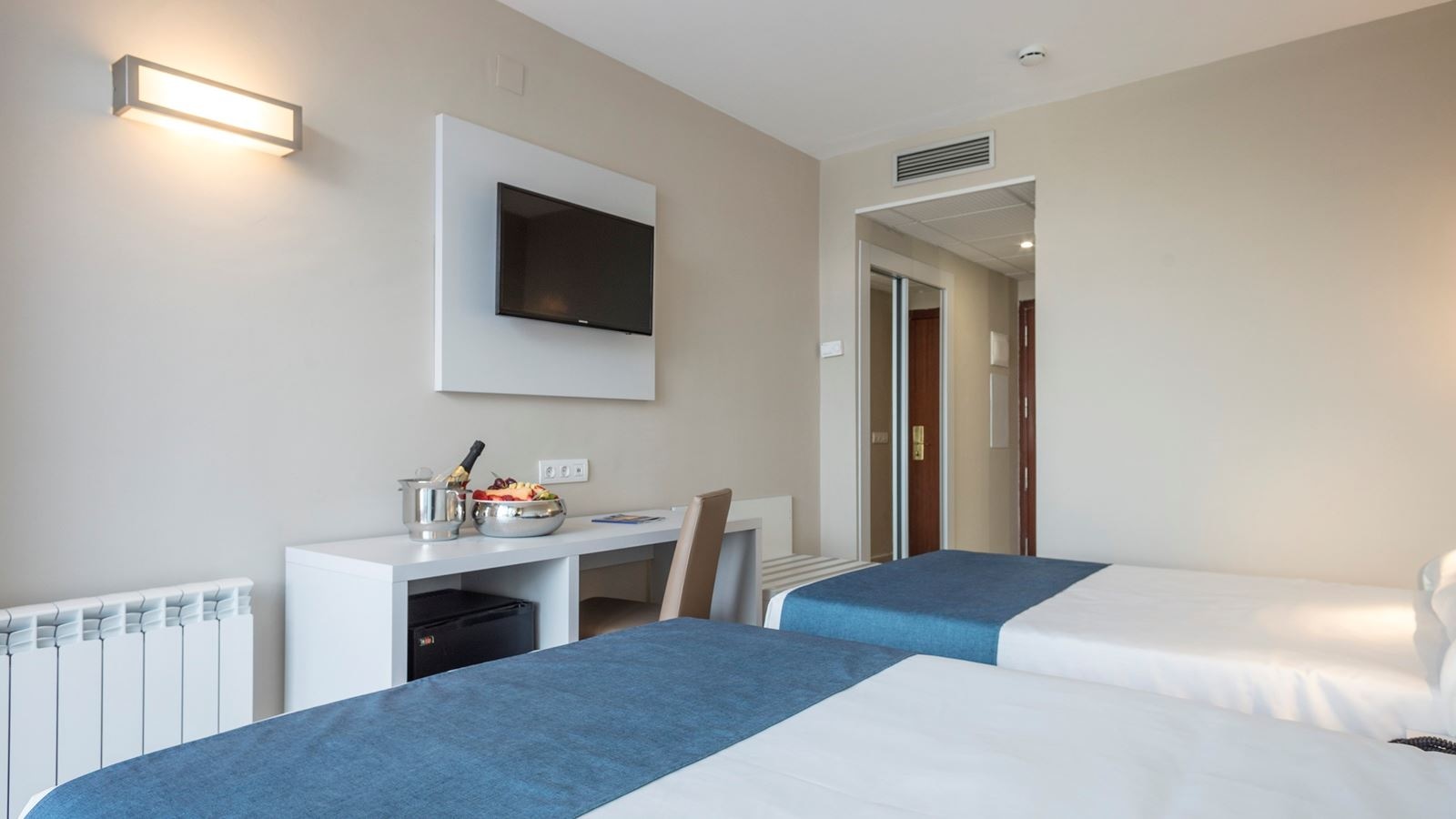 rooms-room-standard-balcony-or-terrace