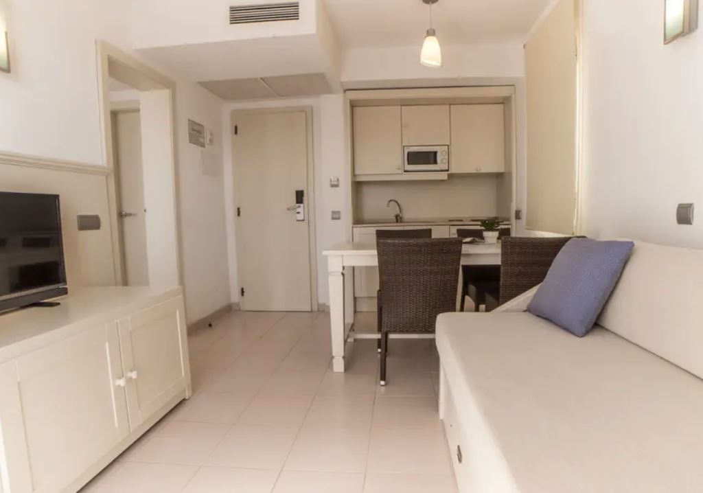 rooms-apartment-sea-view