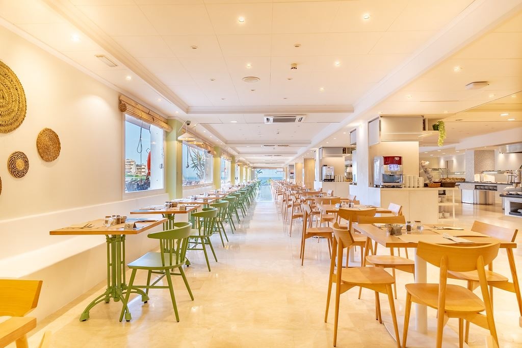 restaurants-restaurant