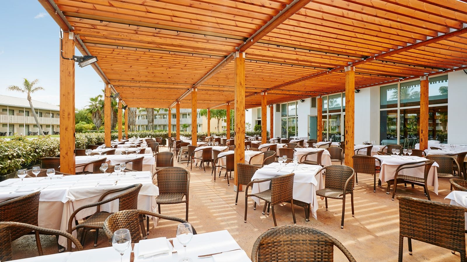 restaurants-main-restaurant