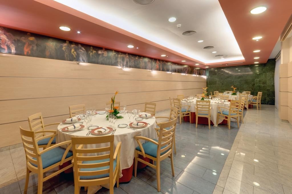 restaurants-restaurants