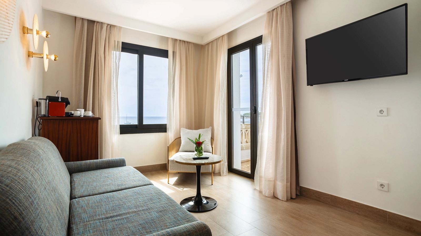 rooms-suite-sea-view-preffered-club