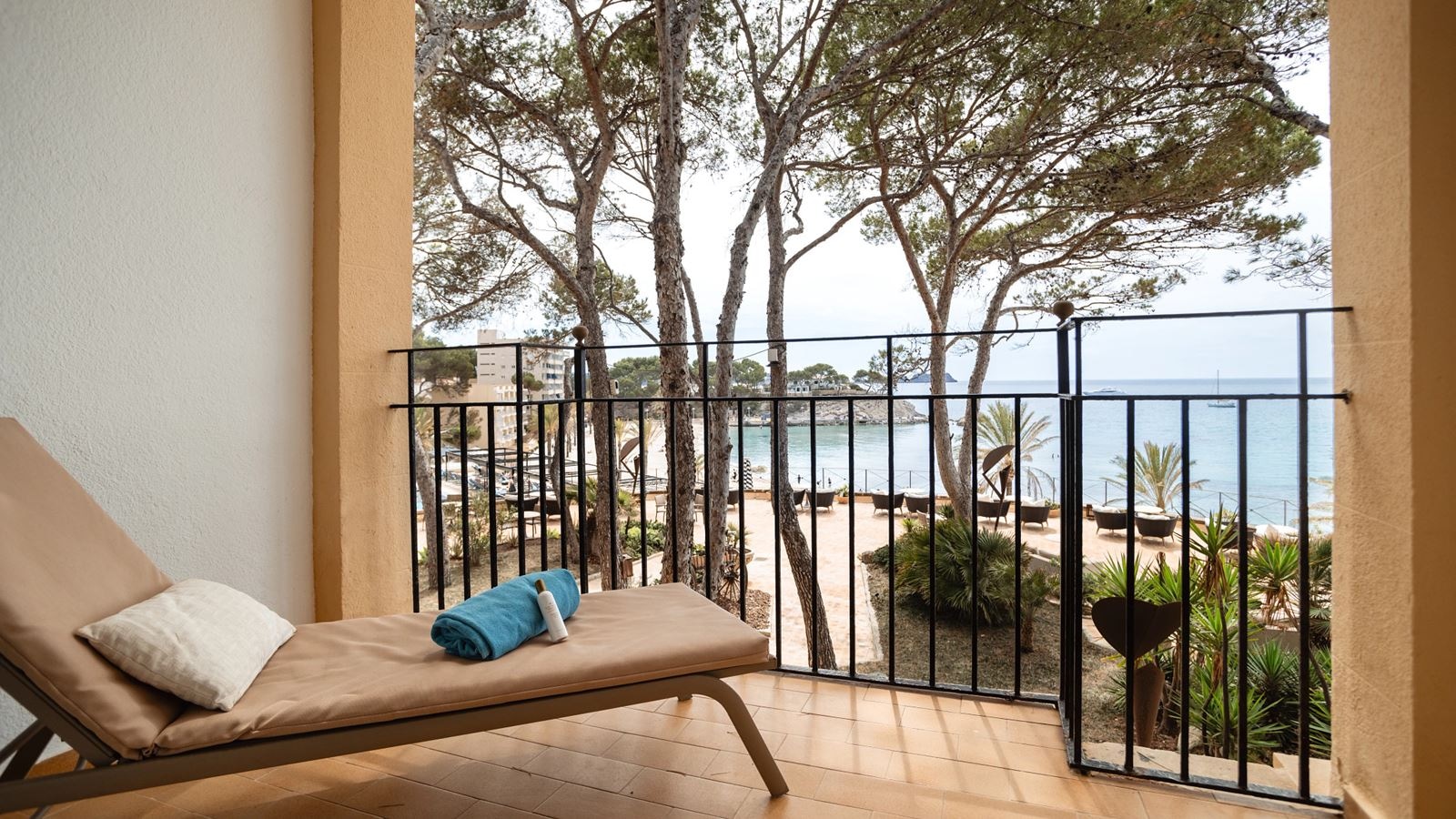 rooms-suite-sea-view-preffered-club