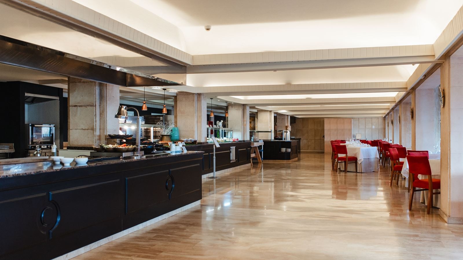 restaurants-world-café