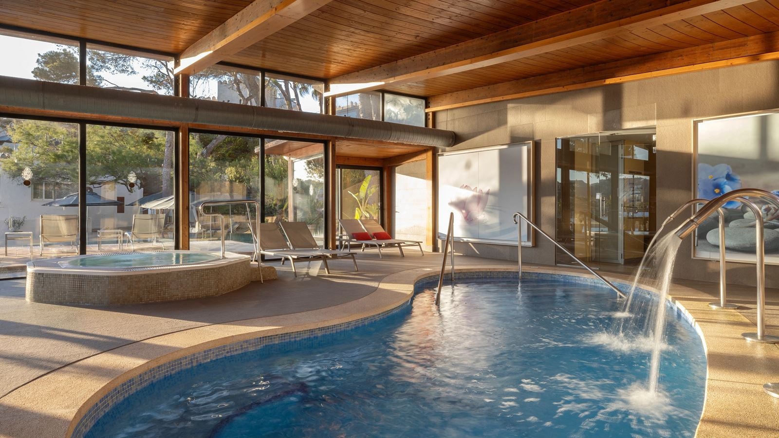 pools-indoor-pool