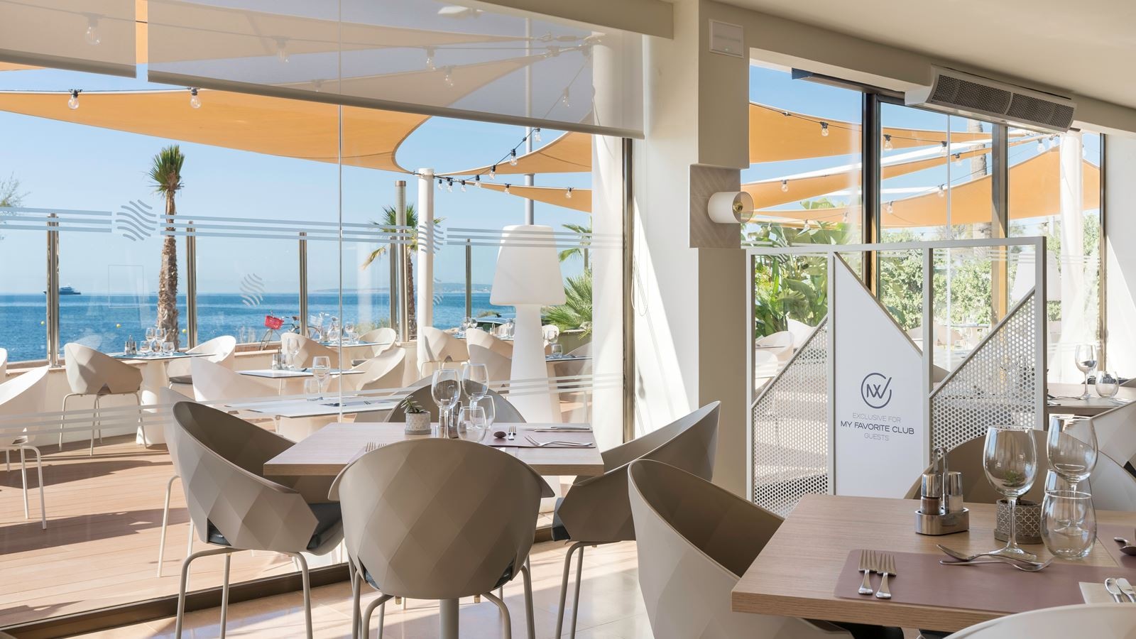 rooms-my-favorite-club-double-seafront-with-balcony