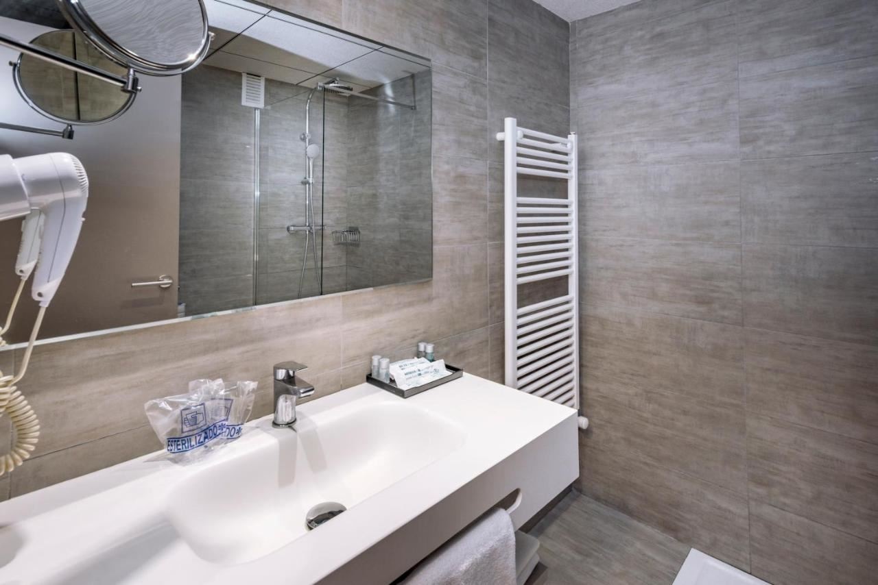 rooms-double-standard-room