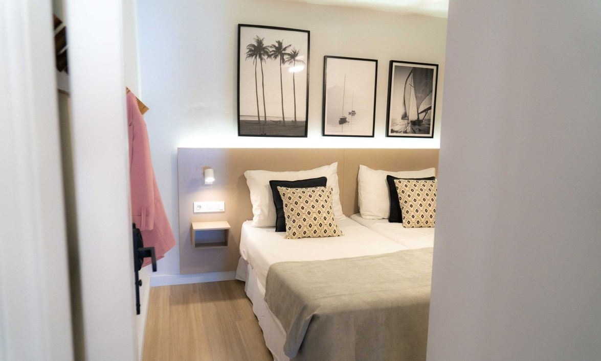 rooms-1-bedroom-apartment-superior-sea-view--balcony-or-terrace