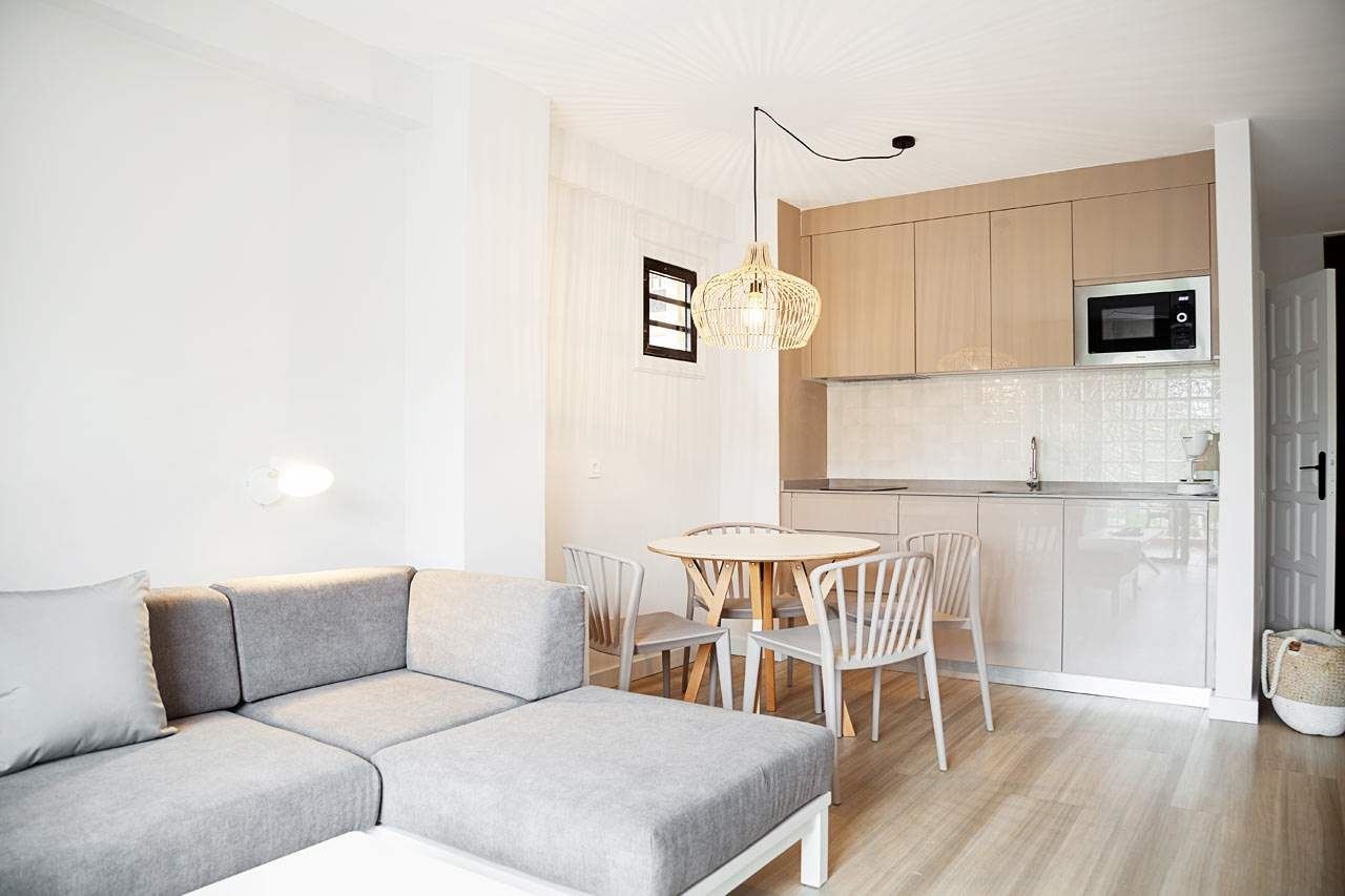 rooms-2-bedroom-superior-apartment-pool-view-balcony-or-terrace