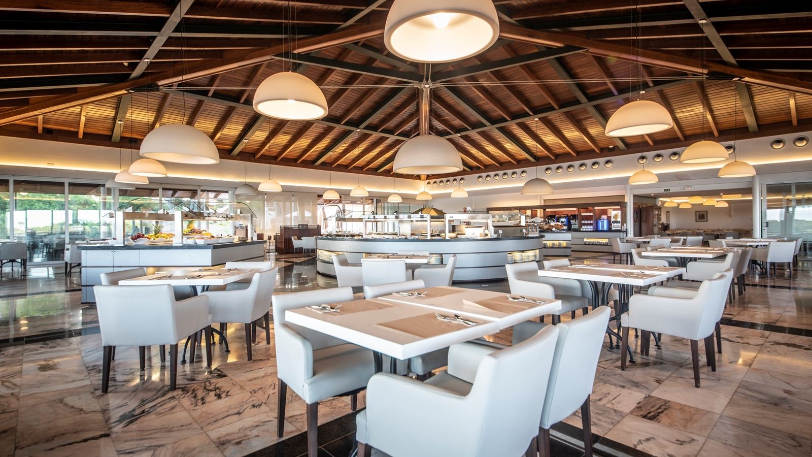 restaurants-restaurant