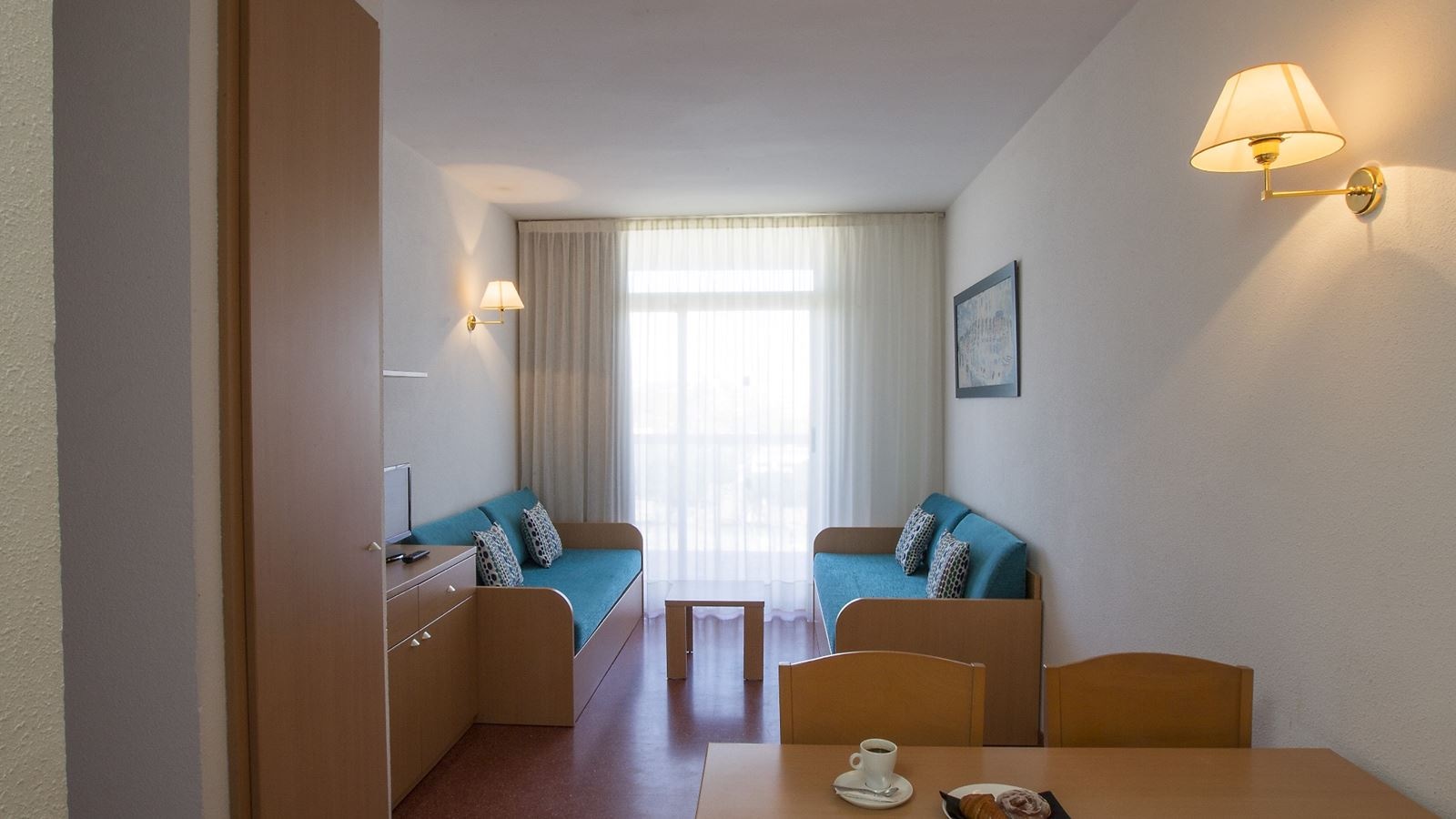 rooms-family-apartment-25-pax