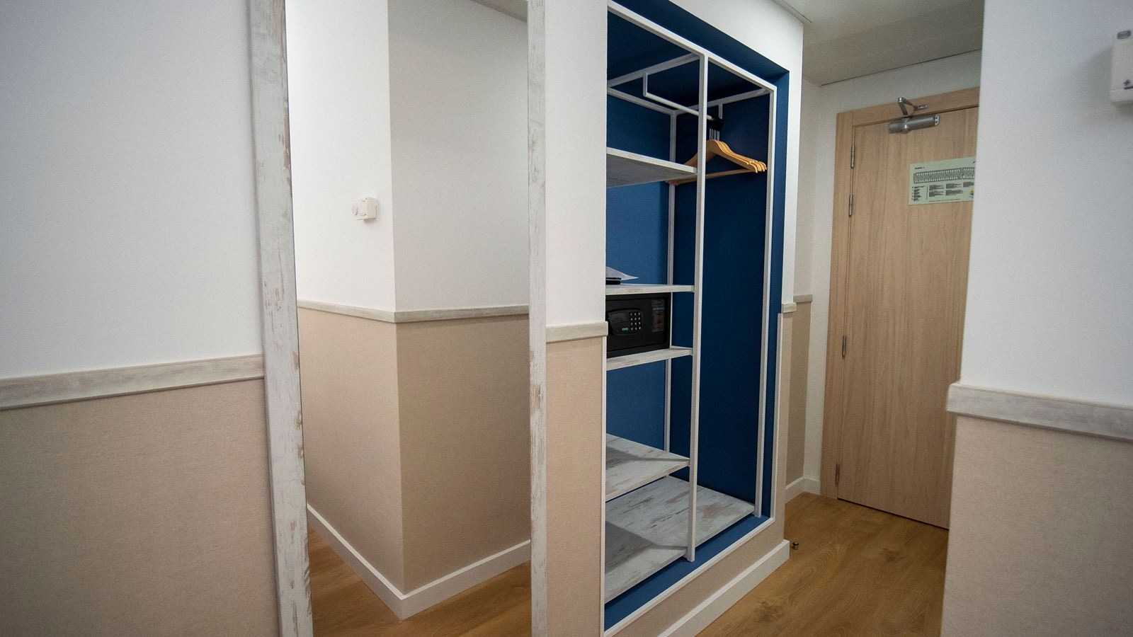 rooms-superior-room-balcony-or-terrace