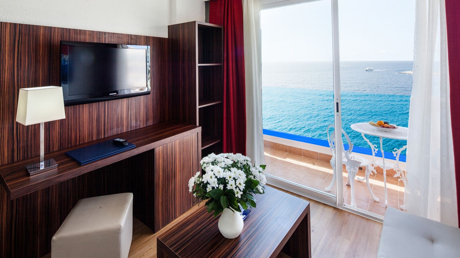 rooms-junior-suite-sea-view
