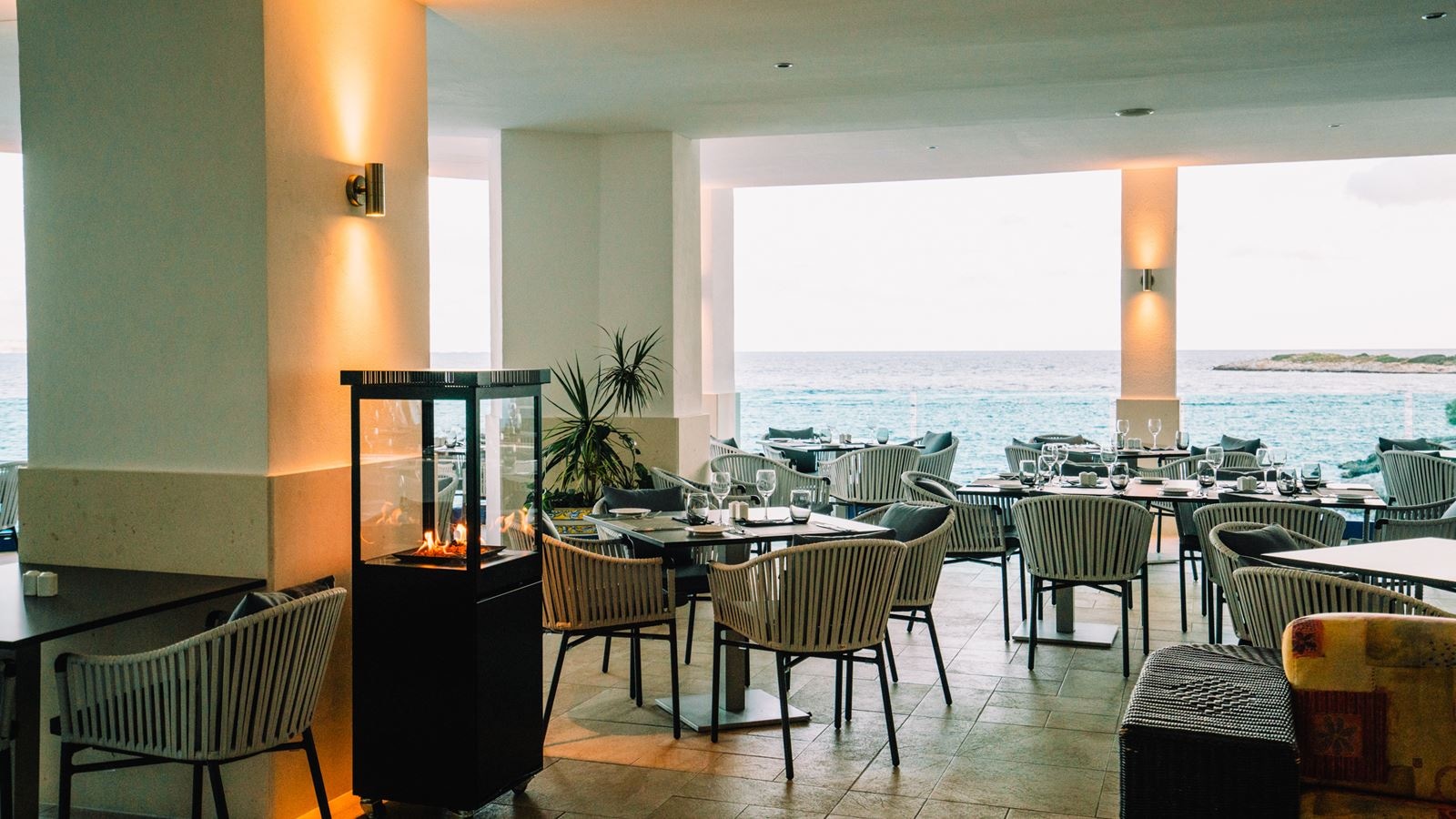 restaurants-main-restaurant