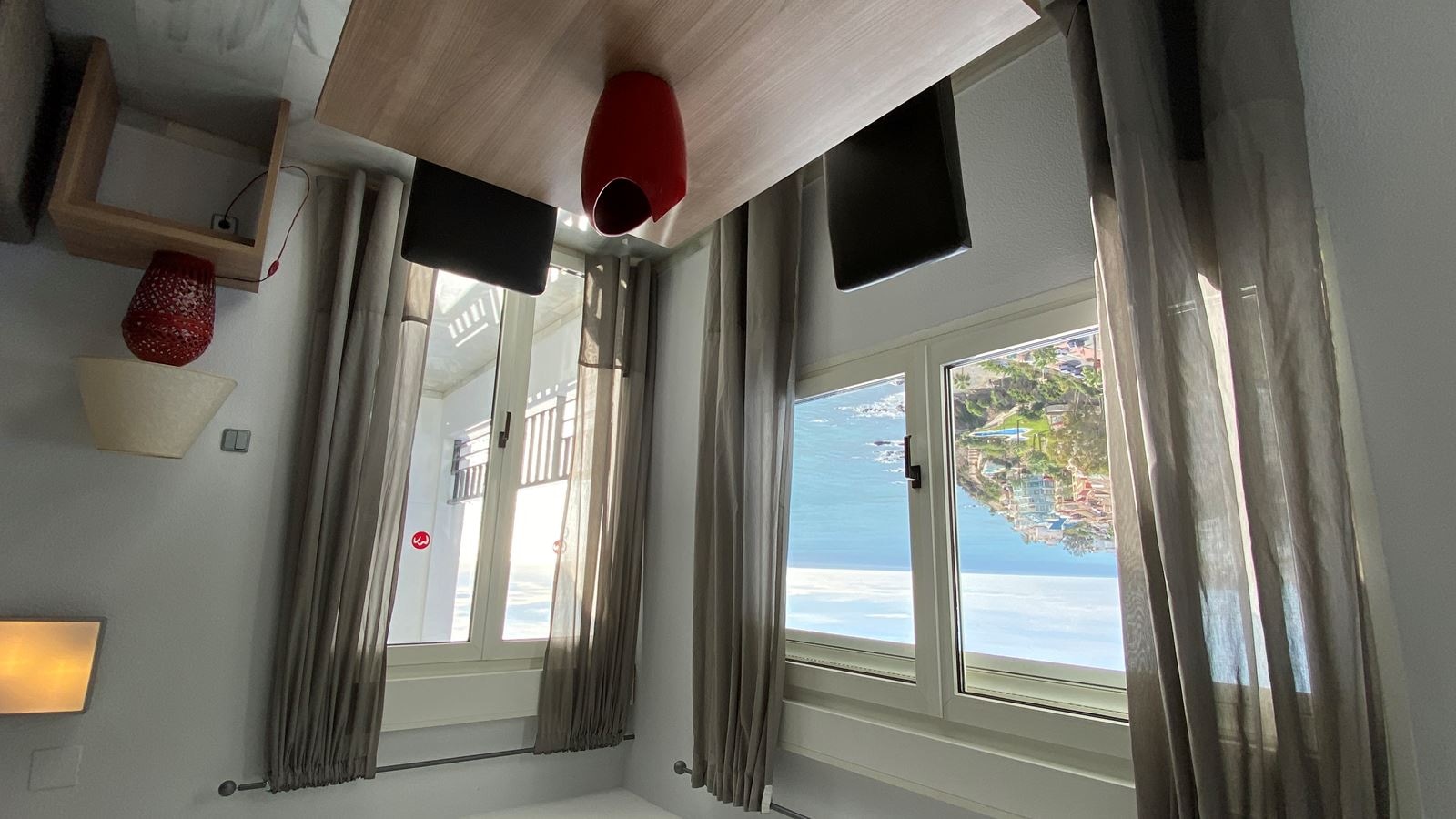 rooms-al--1-bedroom-apartment-lateral-side-sea-view