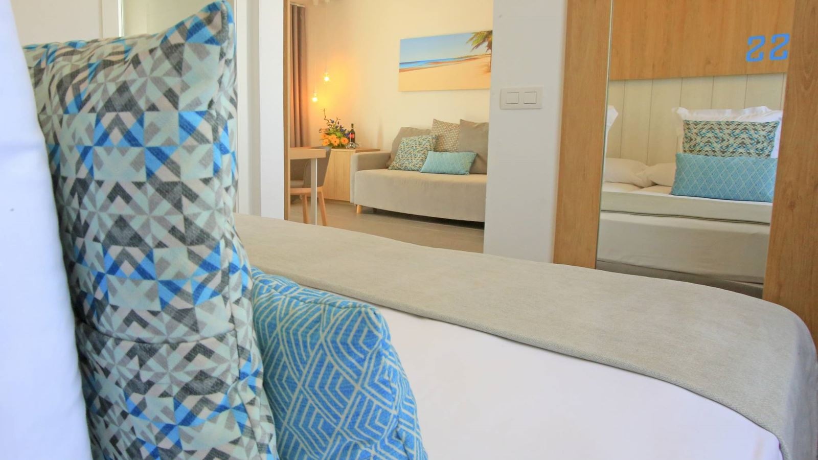 rooms-2-bedroom-standard-suite-balcony-or-terrace