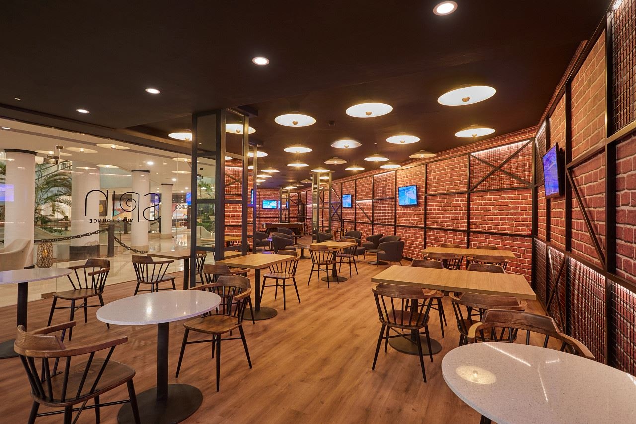 bars-spin-music-lounge--half-time-sports-bar