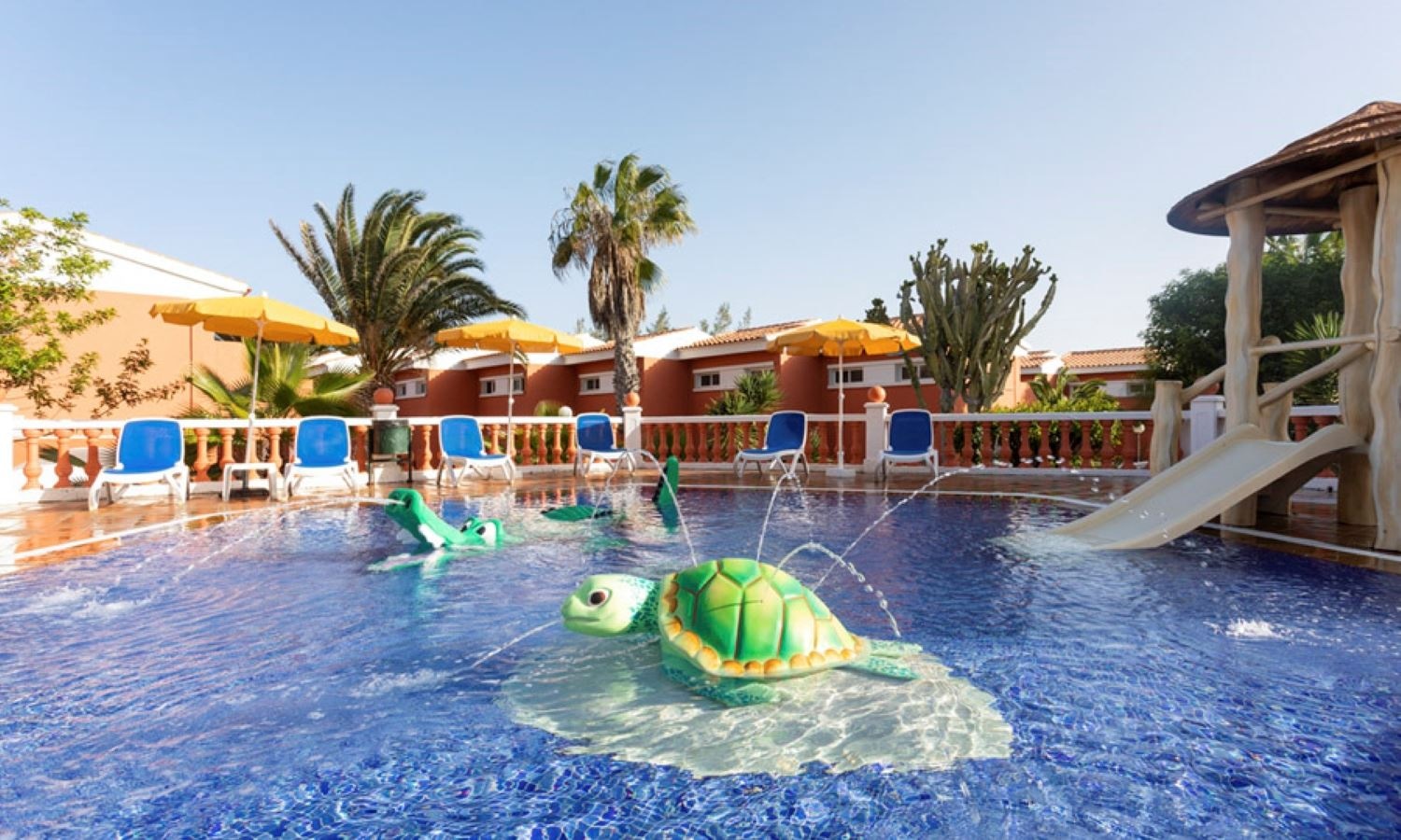 pools-outdoor-childrens-pool