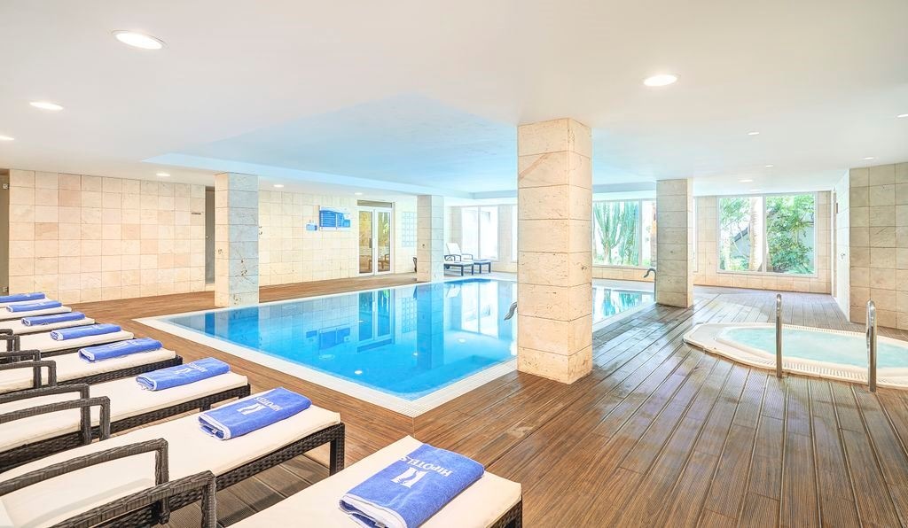 pools-indoor-pool