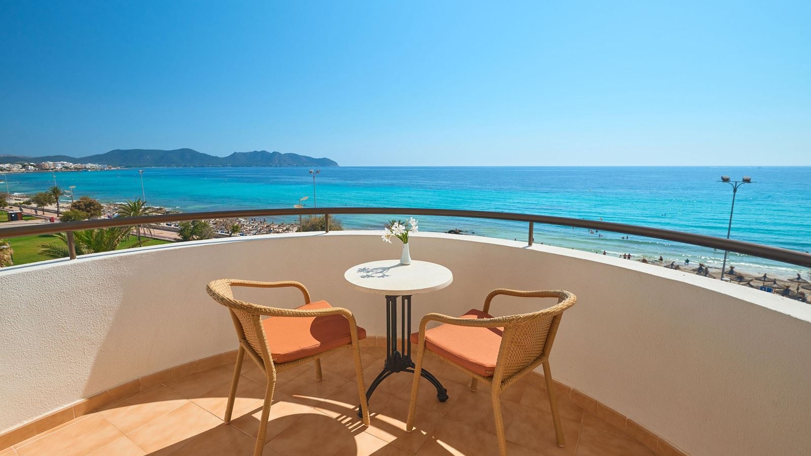 rooms-double-sea-view-balcony-or-terrace