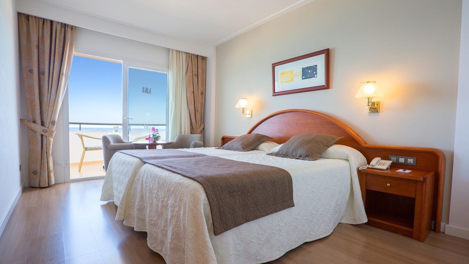 rooms-double-sea-view-balcony-or-terrace