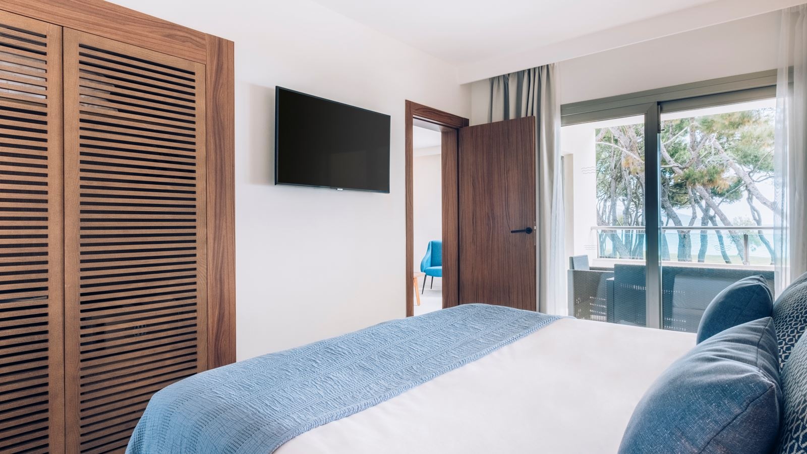 rooms-family-suite-sea-view