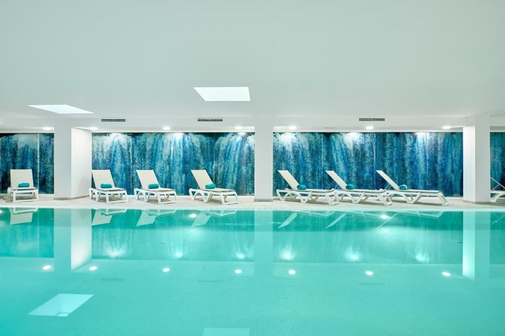 pools-indoor-pool