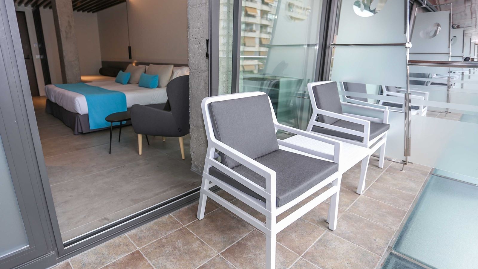 rooms-urban-room-pool-view-balcony-or-terrace