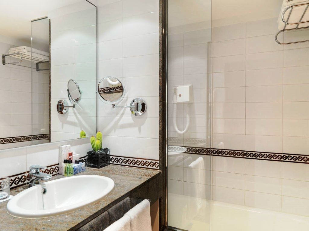 rooms-double-standard-balcony-or-terrace