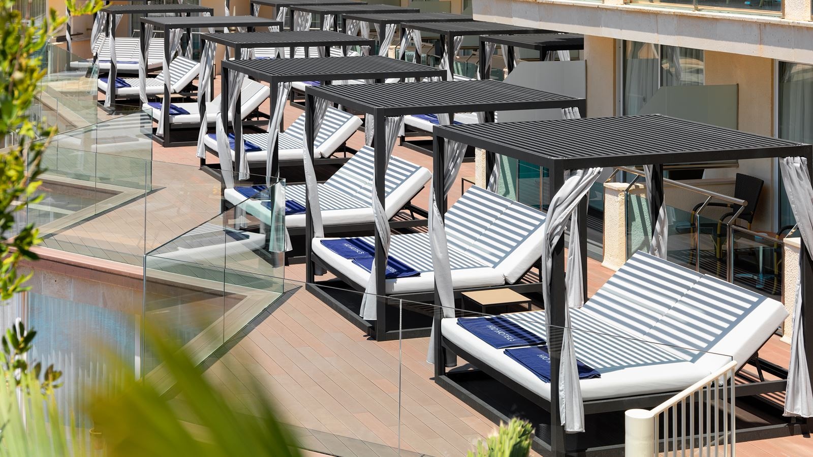 rooms-chill-out-room-seaview-balcony-or-terrace