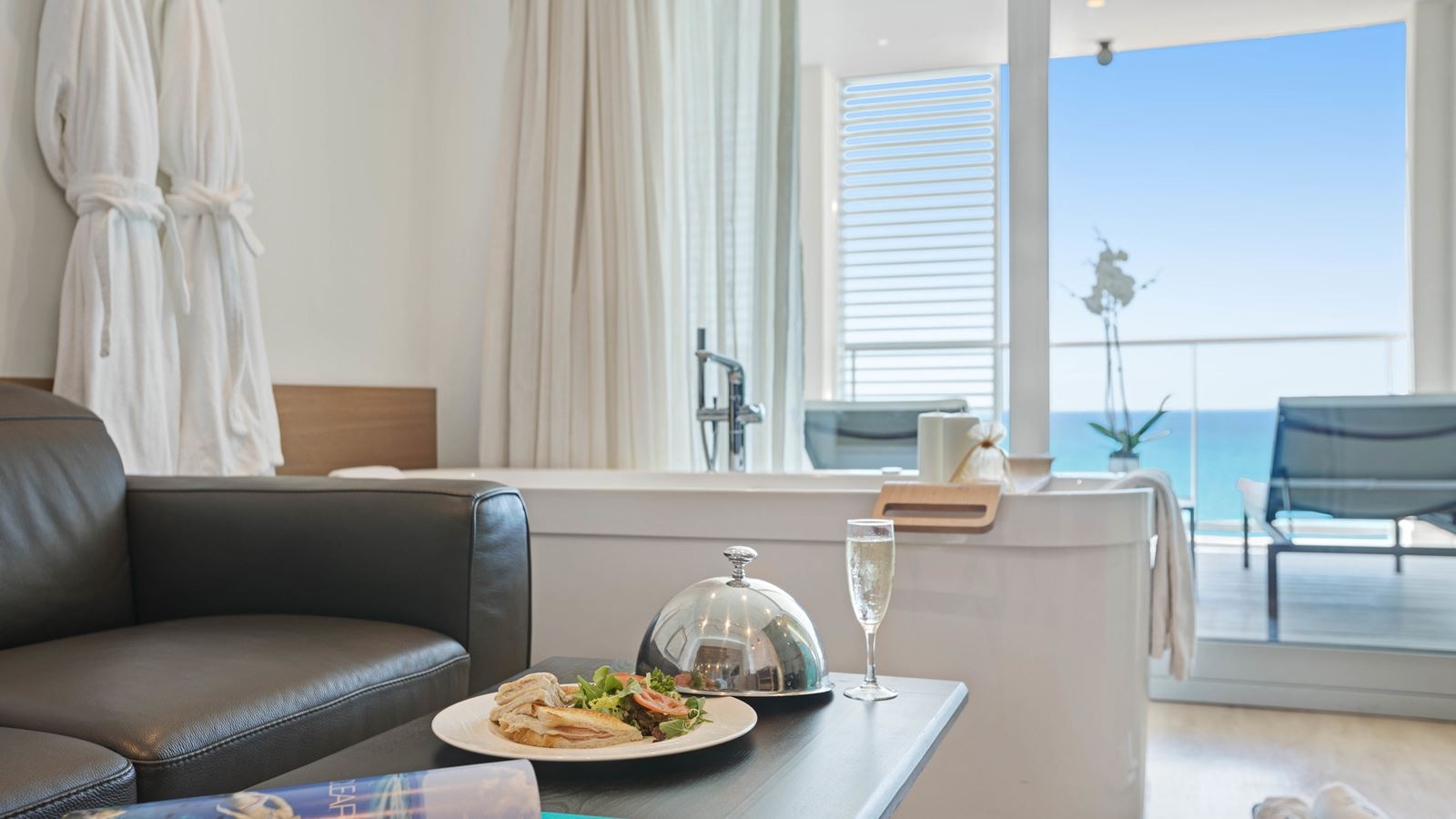 rooms-junior-suite-sea-view