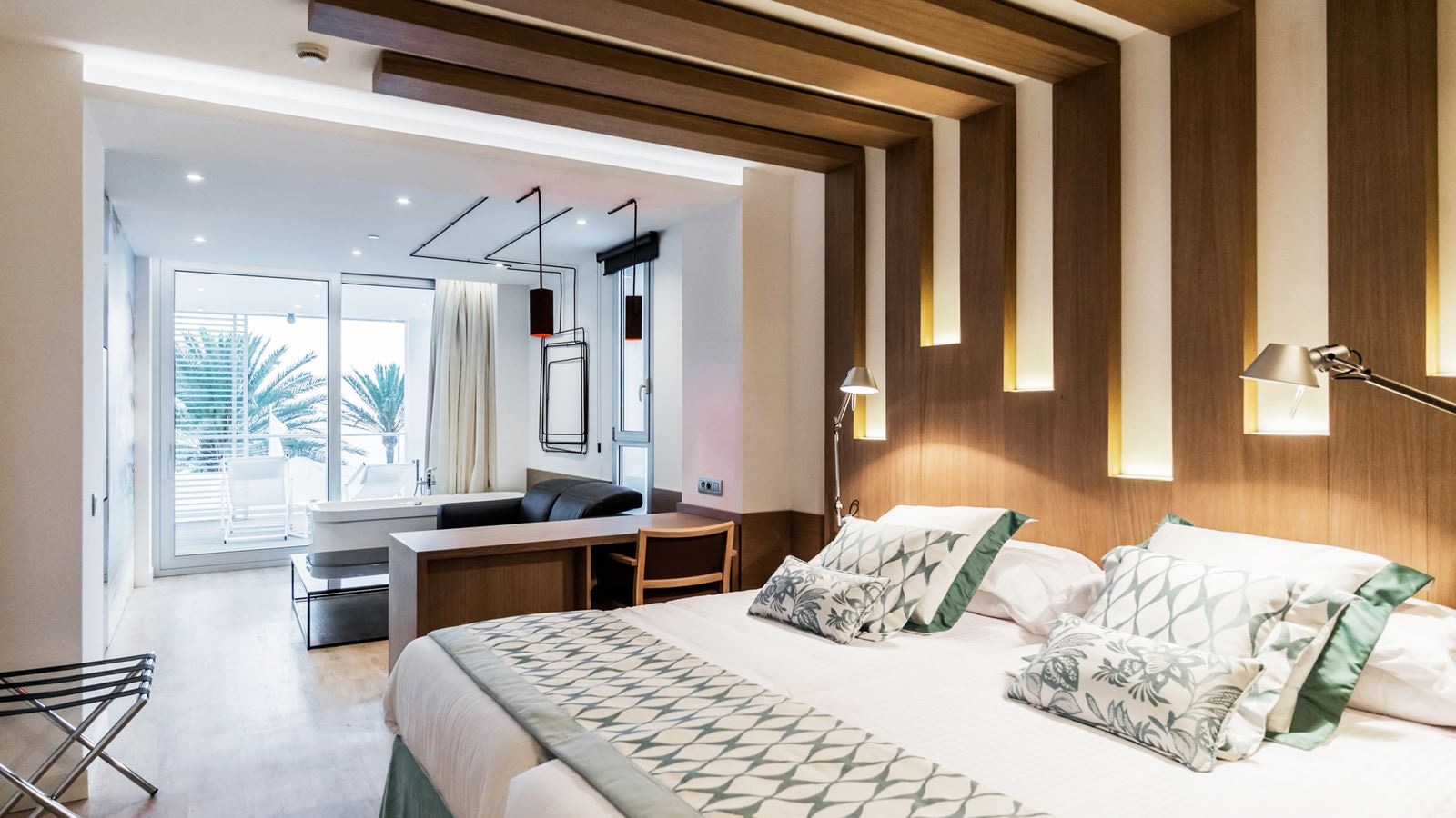 rooms-junior-suite-sea-view