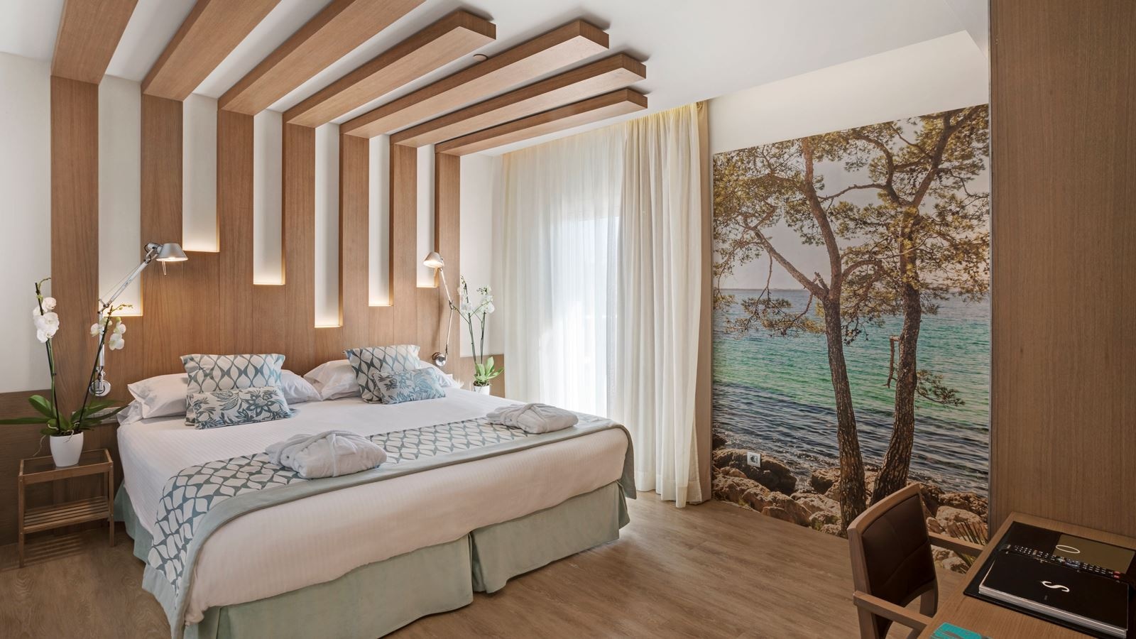 rooms-premium-room-garden-view