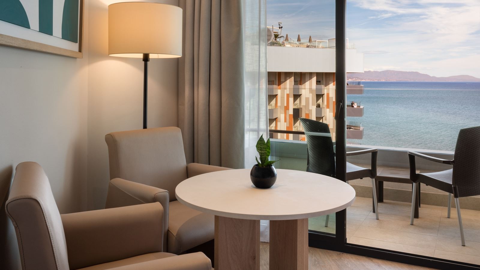 rooms-single-use-deluxe-room