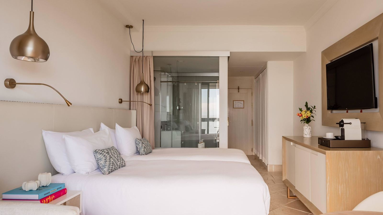 rooms-double-red-level-sea-view-balcony-or-terrace