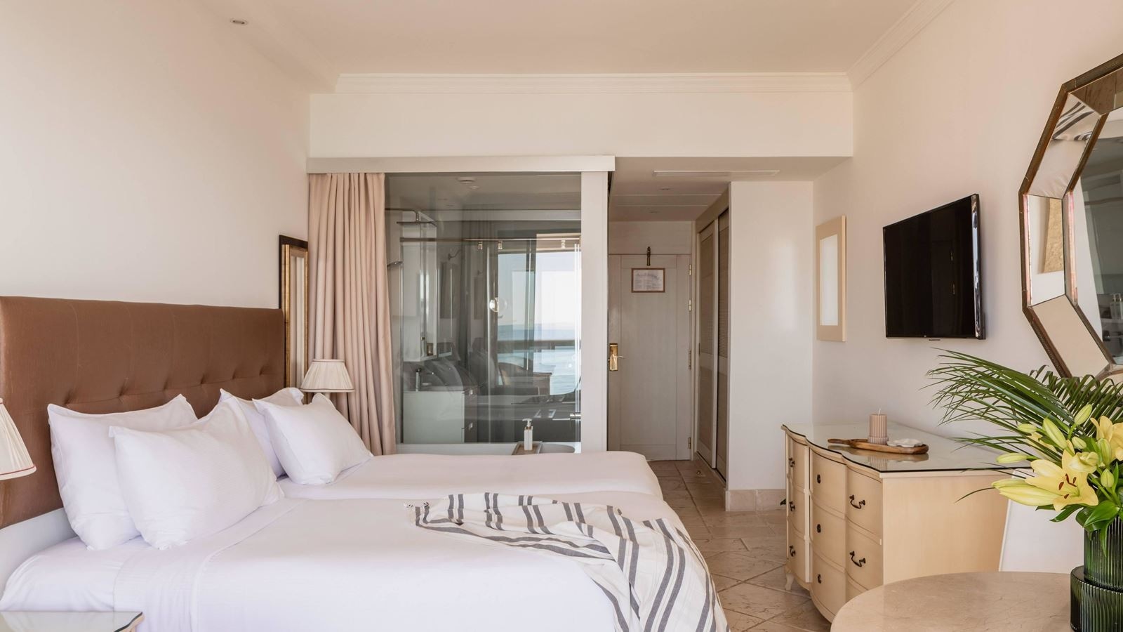 rooms-double-premium-sea-view-balcony-or-terrace