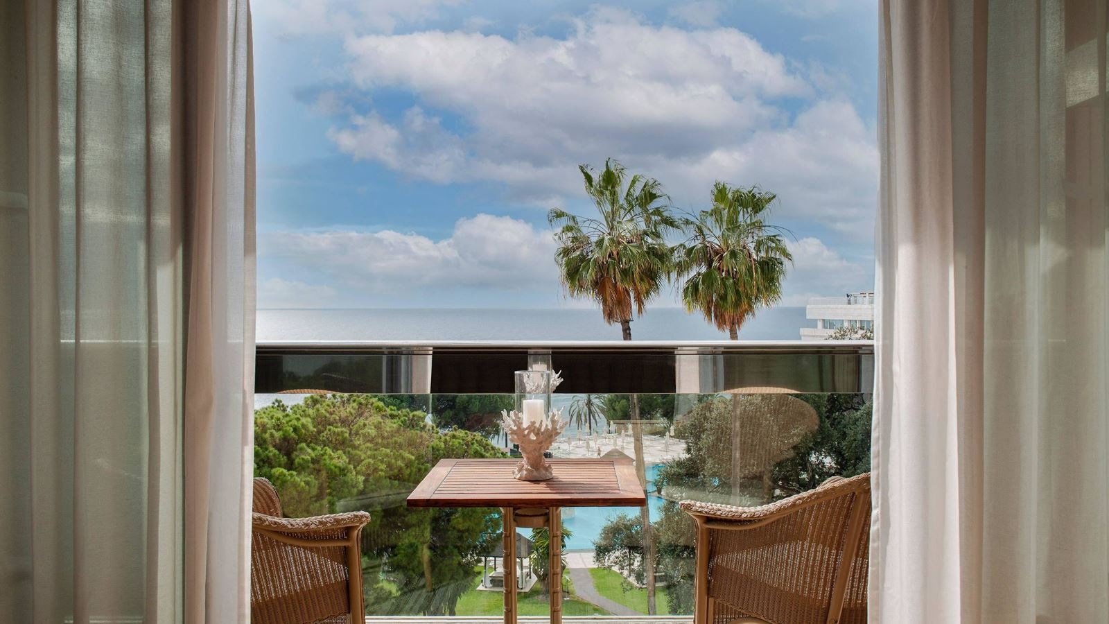 rooms-double-premium-sea-view-balcony-or-terrace