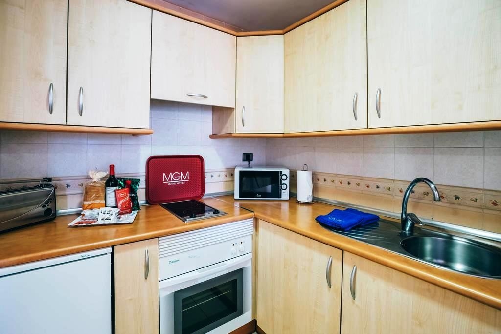 rooms-one-bedrrom-apt-terrace